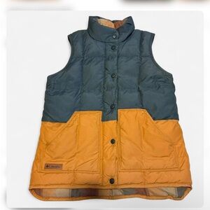Columbia Two-Tone Vest in Dark Gray and Mustard